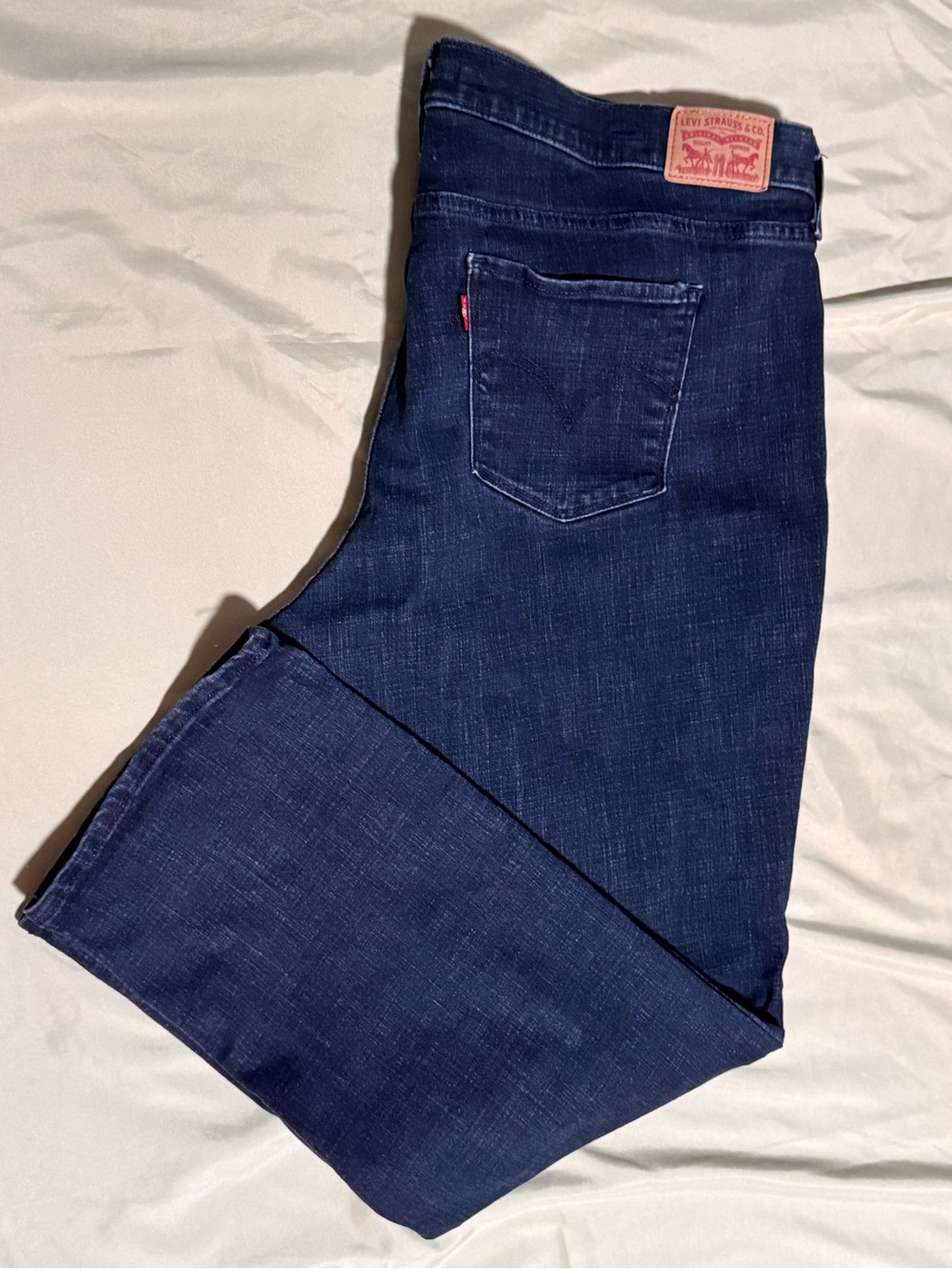 Womens Levi’s Jeans Classic Straight Size 20W Dark Denim Blue - Picture 10 of 11